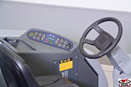 Nilfisk SC 8000 1300 D 56108125 - Dieselový podlahový umývací stroj