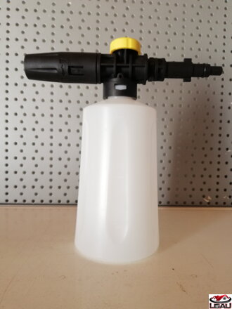 HOBBY napeňovací nástavec pre VT stroje Nilfisk s reguláciou 0,7 liter 0702499202
