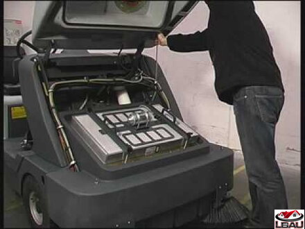 Nilfisk SR 1601 Battery Maxi  13300149 - Batériový zametací stroj