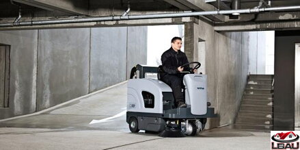 Nilfisk SW4000 B  9084400010 - Batériový zametací stroj
